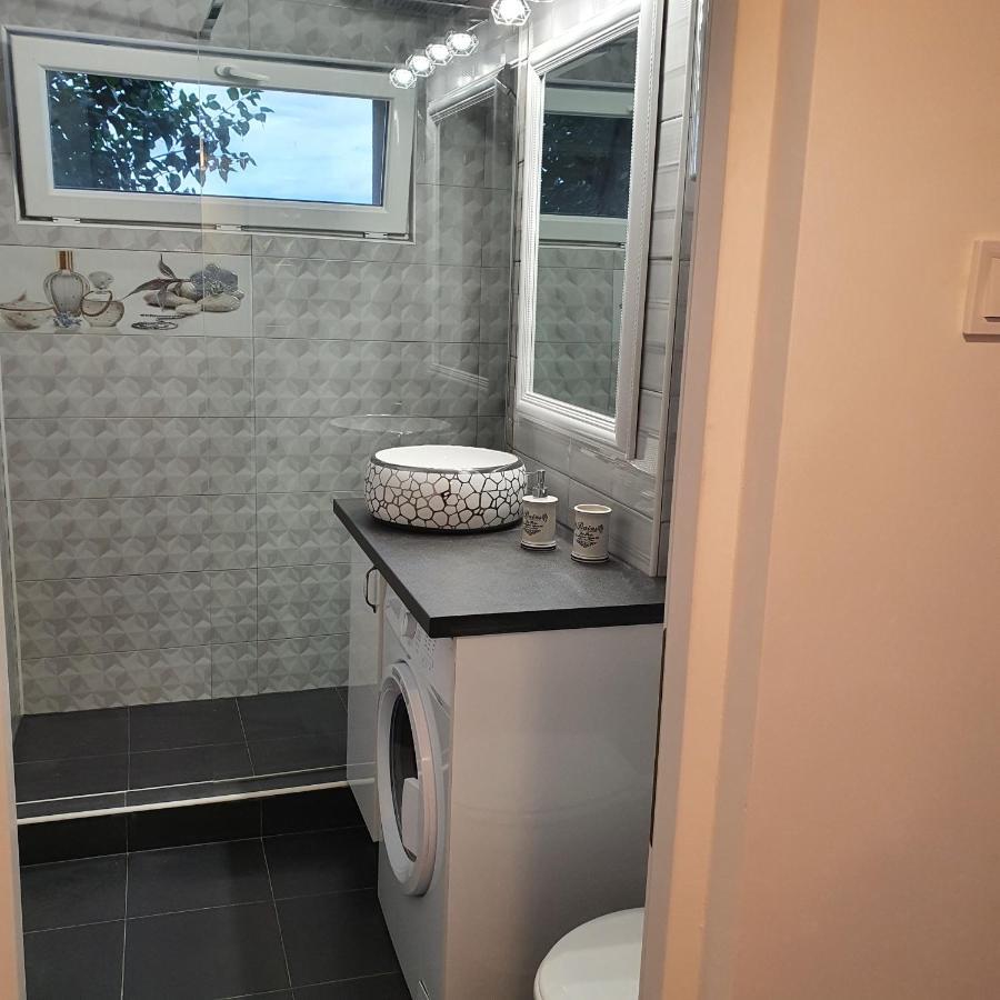 Sendy Apartment โอร์โชวา ภายนอก รูปภาพ